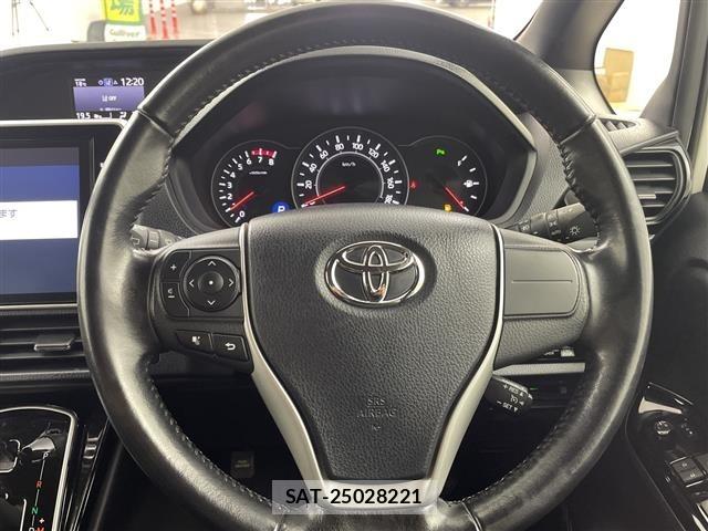 Toyota NOAH 2019 8706417-11