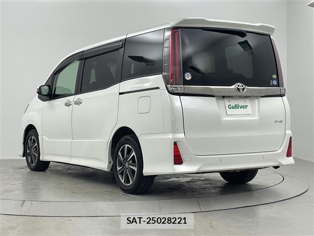 Toyota NOAH 2019 8706417-13