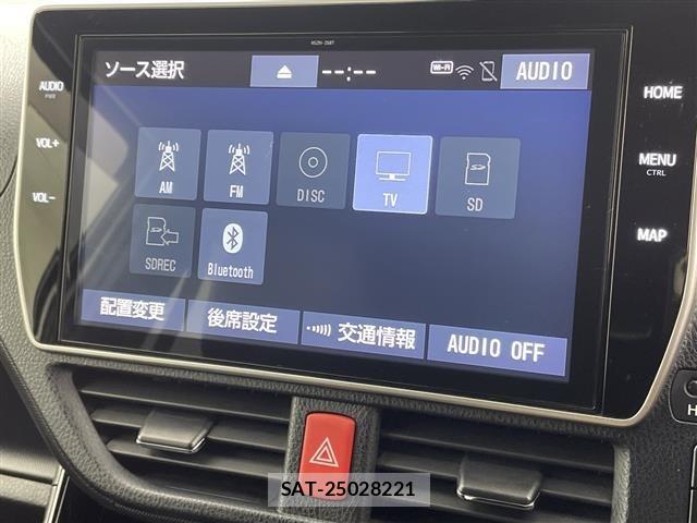 Toyota NOAH 2019 8706417-17