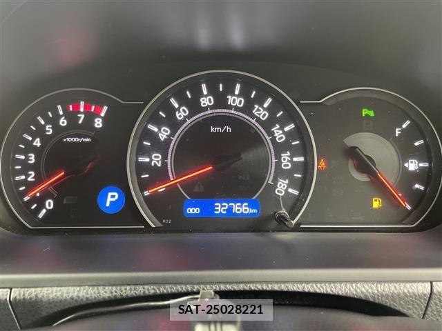 Toyota NOAH 2019 8706417-7