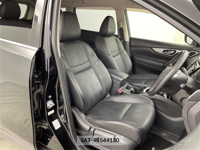 Nissan X-TRAIL 2016 8930002-20