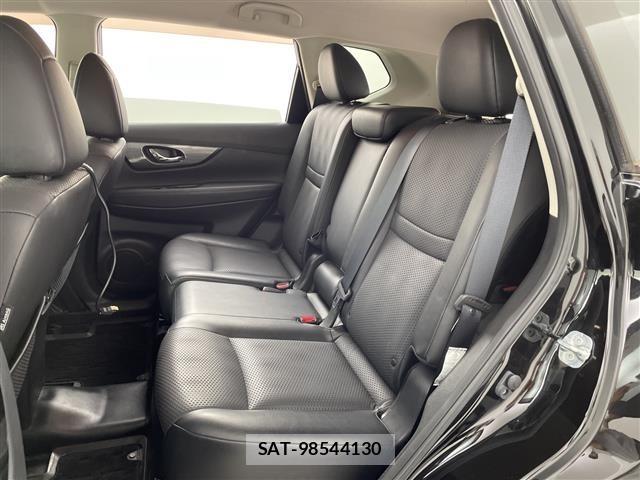 Nissan X-TRAIL 2016 8930002-4