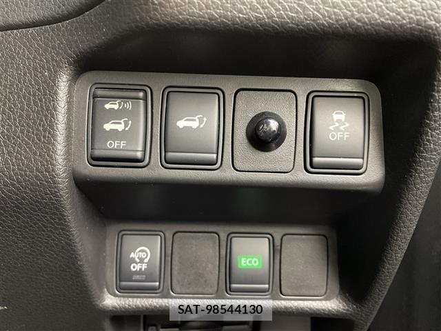 Nissan X-TRAIL 2016 8930002-5