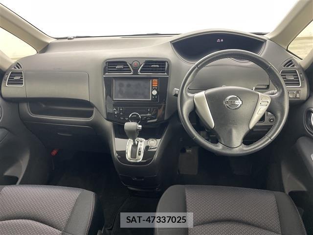 Nissan SERENA 2013 8928281-15