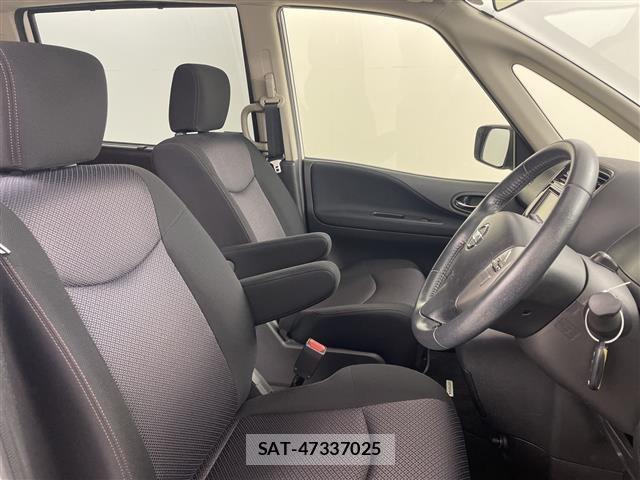 Nissan SERENA 2013 8928281-8