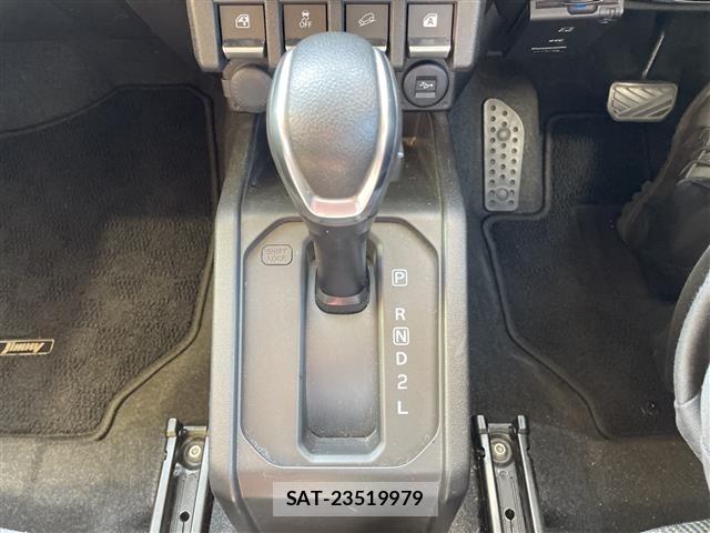 Suzuki JIMNY 2018 8933080-11