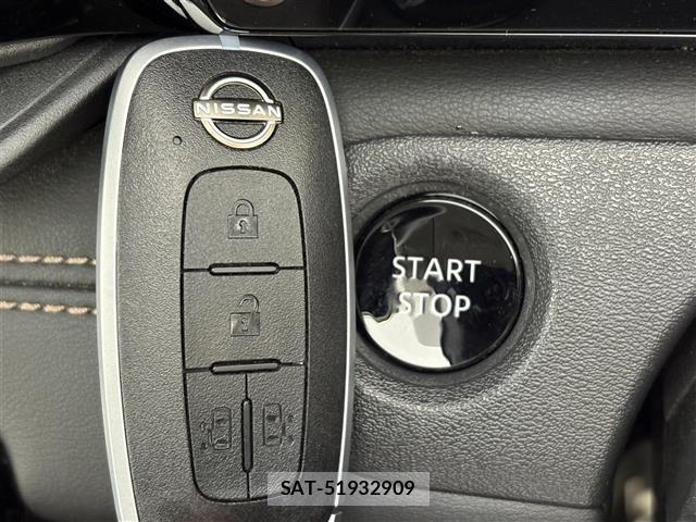 Nissan SERENA 2023 8928299-1