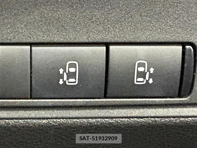 Nissan SERENA 2023 8928299-5