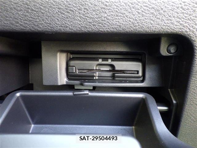 Nissan SERENA 2019 8928300-11