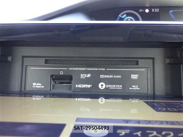 Nissan SERENA 2019 8928300-17