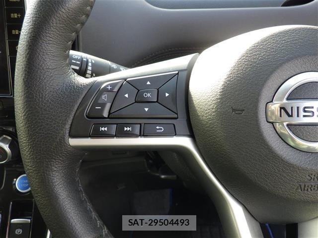 Nissan SERENA 2019 8928300-19