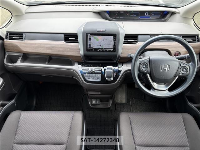 Honda FREED 2021 8952432-15