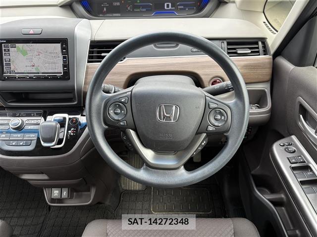 Honda FREED 2021 8952432-22