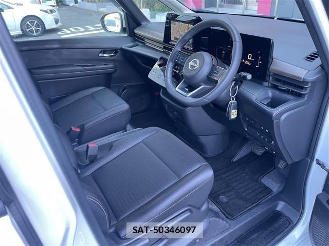 Nissan SERENA 2024 8928322-4