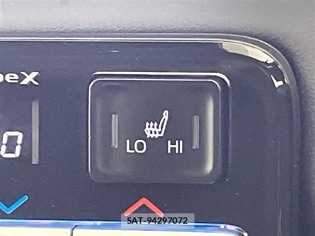 Toyota NOAH 2023 8706419-12