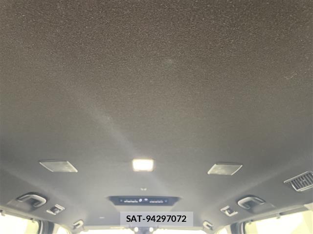 Toyota NOAH 2023 8706419-13
