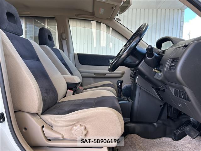 Nissan X-TRAIL 2004 8930003-4
