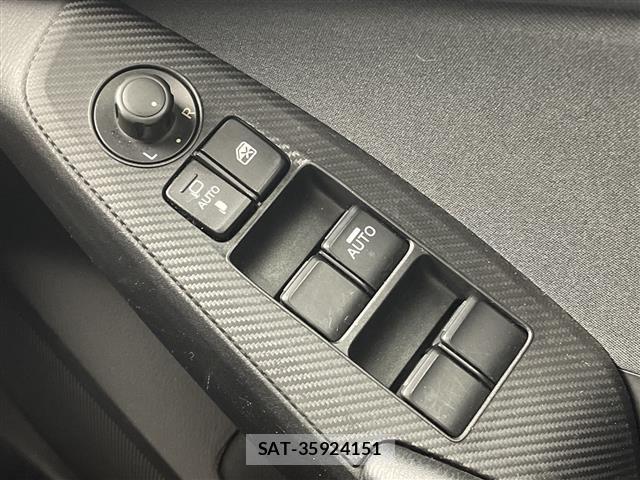 Mazda AXELA 2015 8678424-7