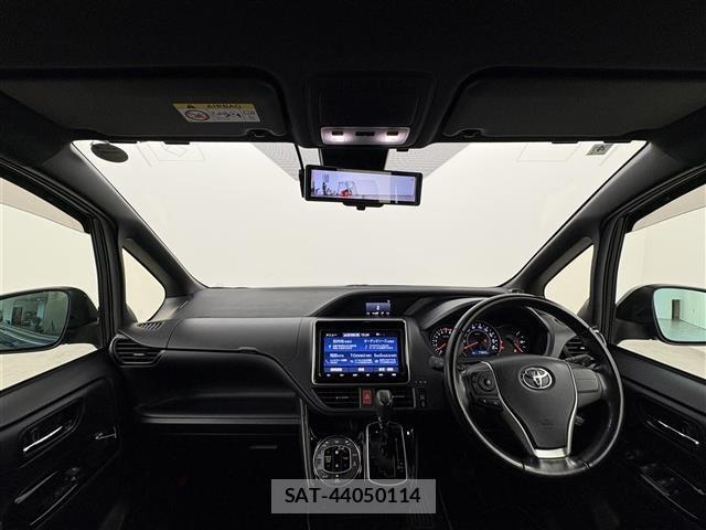 Toyota NOAH 2018 8706420-15