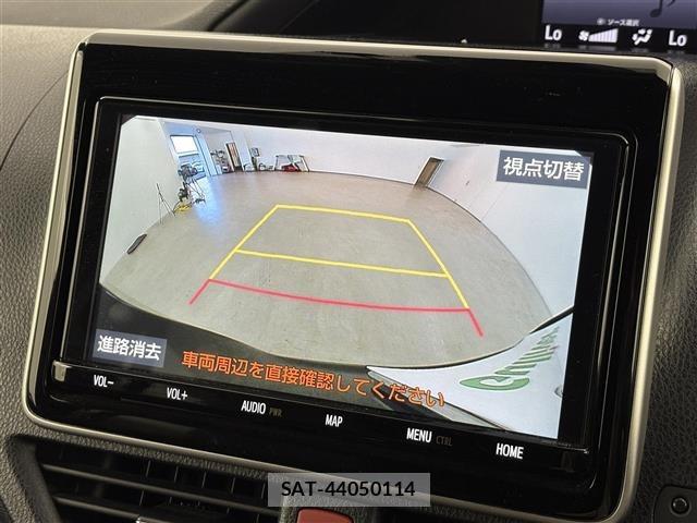 Toyota NOAH 2018 8706420-19