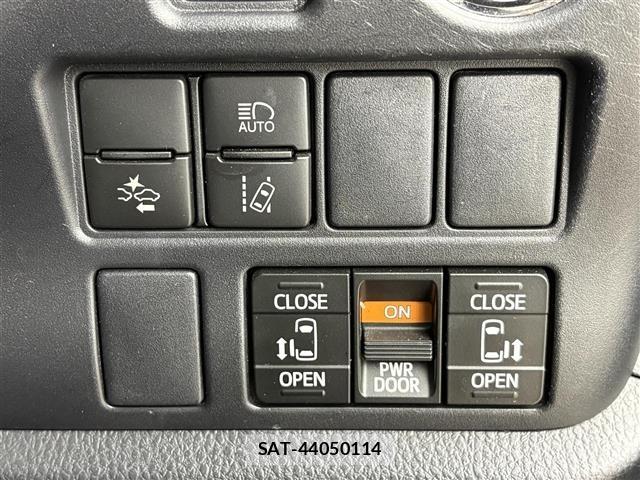Toyota NOAH 2018 8706420-5