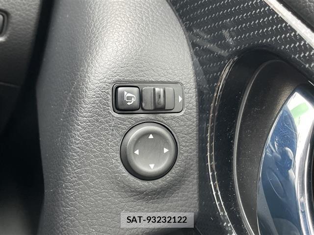 Nissan X-TRAIL 2019 8930030-9