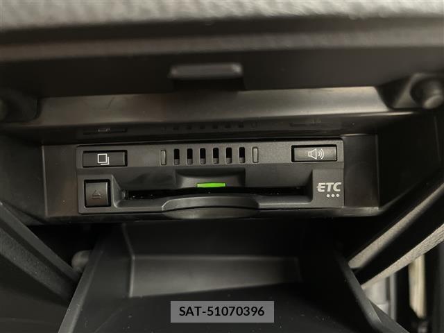 Toyota CAMRY 2017 8708955-19