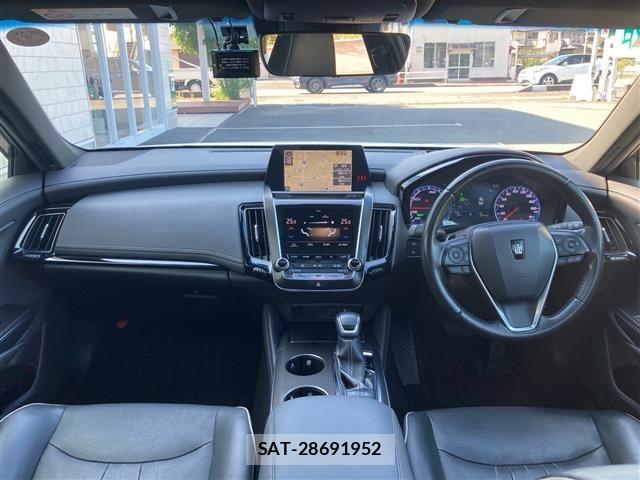 Toyota CROWN 2018 8734443-14
