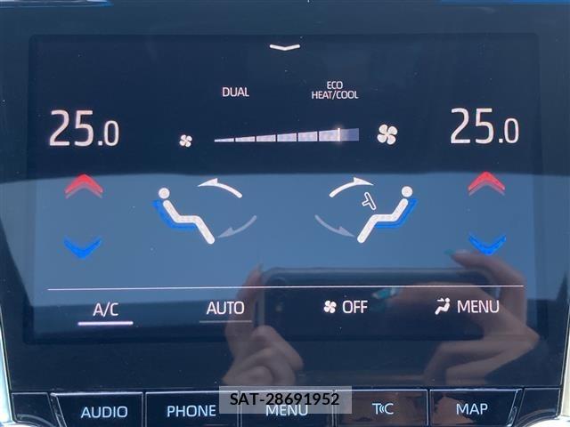 Toyota CROWN 2018 8734443-2