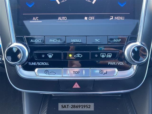 Toyota CROWN 2018 8734443-4
