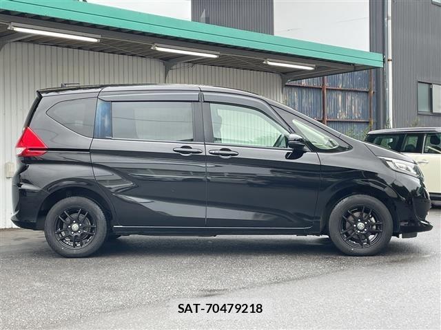 Honda FREED 2018 8952433-2
