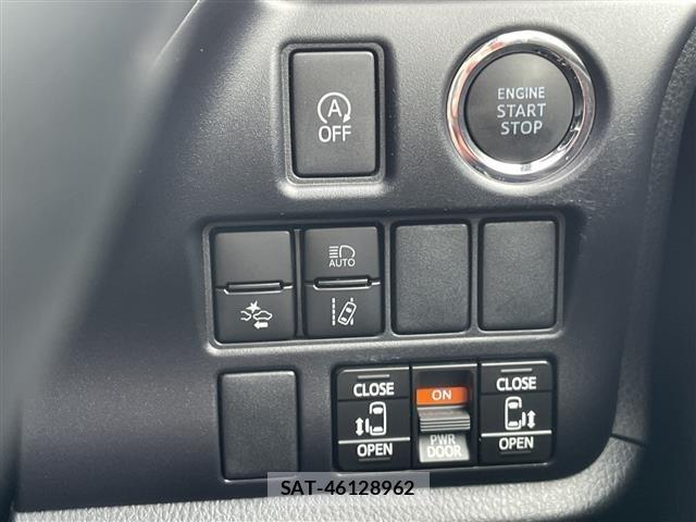 Toyota NOAH 2019 8706421-3