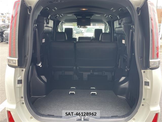 Toyota NOAH 2019 8706421-6
