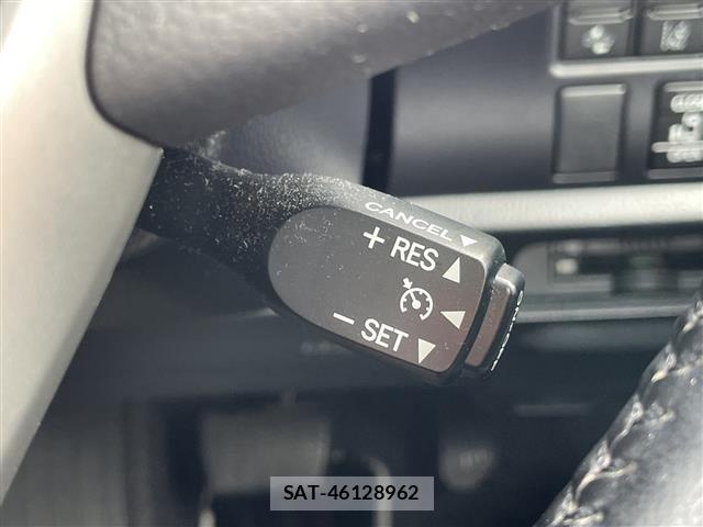 Toyota NOAH 2019 8706421-9
