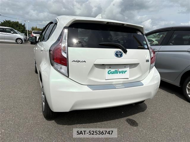 Toyota AQUA 2015 8705873-1