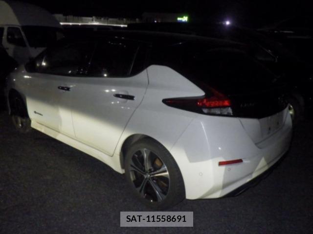 Nissan LEAF 2018 8675791-1