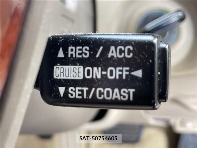 Toyota CROWN MAJESTA 2003 8939702-21