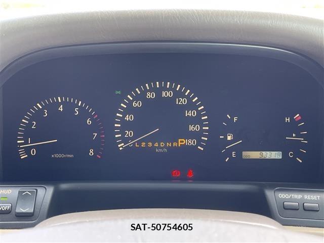 Toyota CROWN MAJESTA 2003 8939702-3
