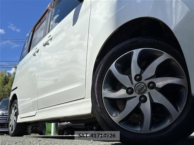Nissan ROOX 2012 8724008-1