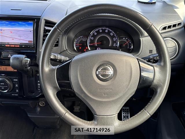 Nissan ROOX 2012 8724008-3