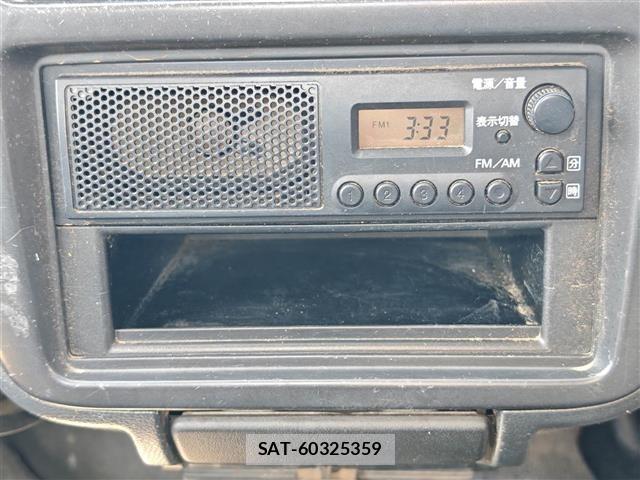 Suzuki CARRY TRUCK 2005 8933771-13