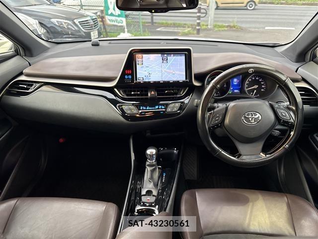 Toyota C-HR 2017 8724240-19