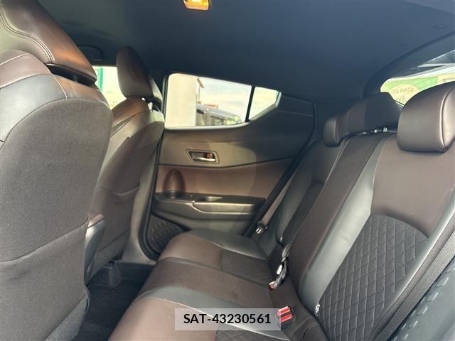 Toyota C-HR 2017 8724240-2