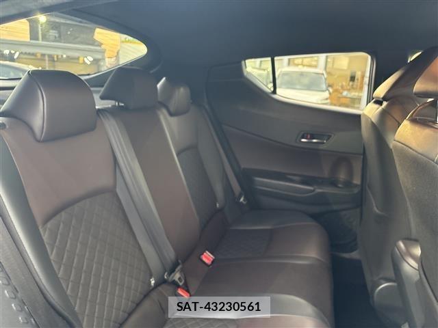 Toyota C-HR 2017 8724240-4