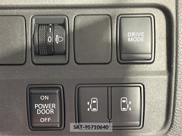 Nissan SERENA 2019 8928351-4
