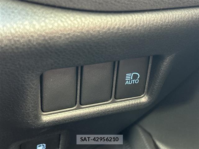 Toyota C-HR 2019 8724246-11