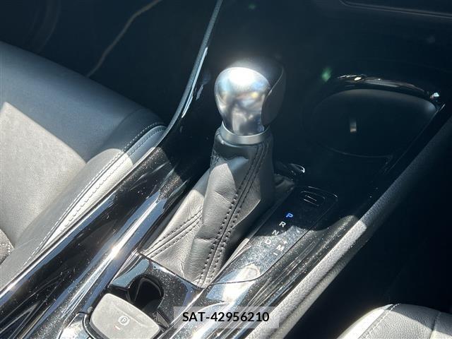 Toyota C-HR 2019 8724246-21