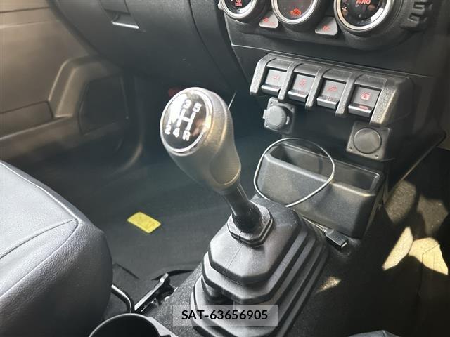 Suzuki JIMNY SIERRA 2024 8917627-8