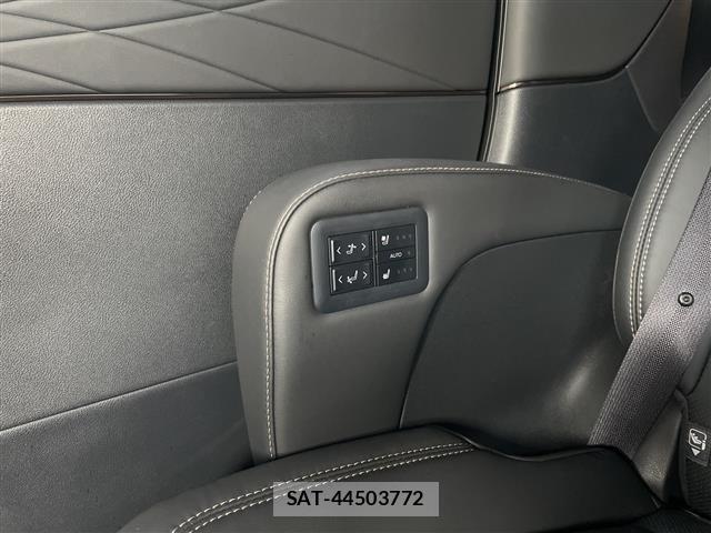 Toyota ALPHARD 2025 8716442-2