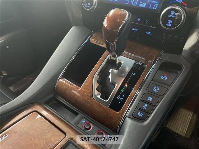 Toyota VELLFIRE 2015 8905555-10